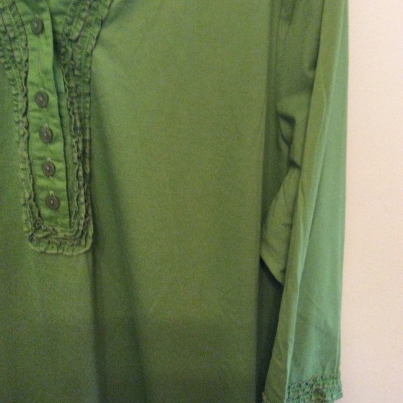 Avenue Fun Chic Sassy Ruffle Trim Placket Top - Picture 4 of 7